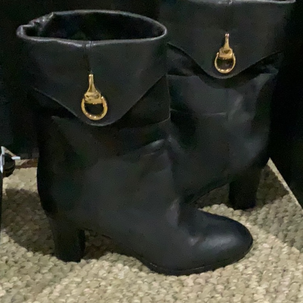 #283 Arezzo NWOT W Sz 8B Folded over above ankle boot w leather-suede look - Picture 4 of 11
